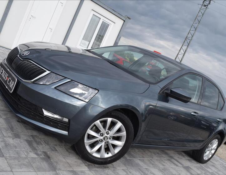 Škoda Octavia 1