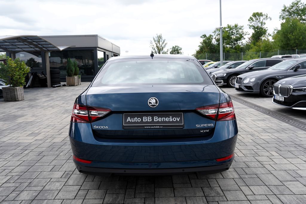 Škoda Superb