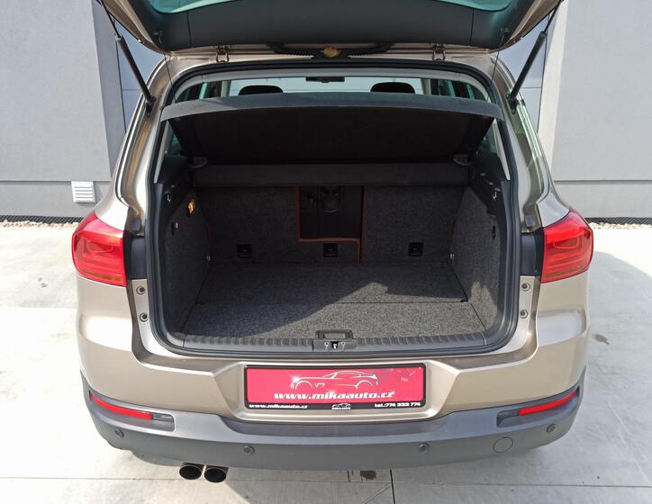 Volkswagen Tiguan 9