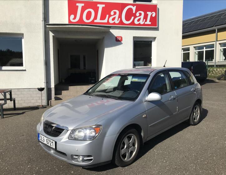 KIA Cerato 1