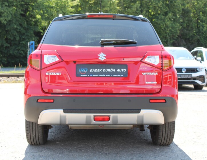 Suzuki Vitara 6