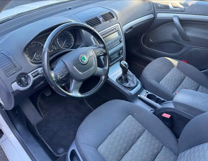 Škoda Octavia 12