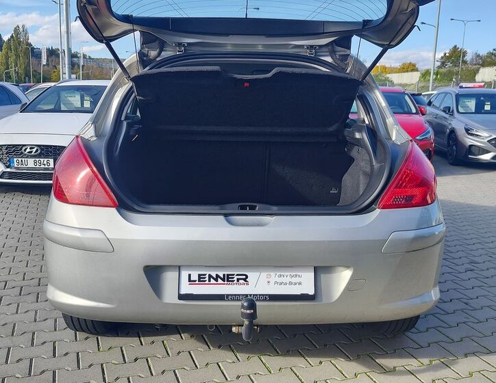 Peugeot 308 9