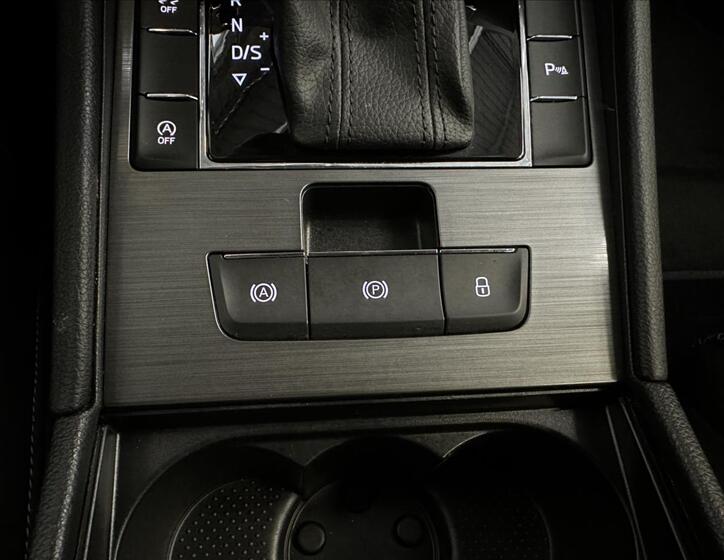 Škoda Superb 18