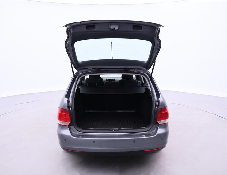 Volkswagen Golf 9
