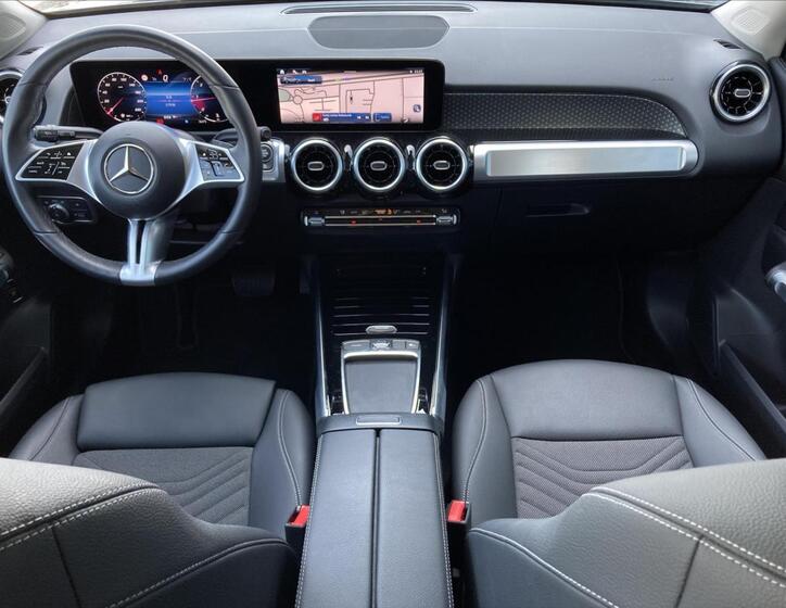 Mercedes-Benz GLB 12
