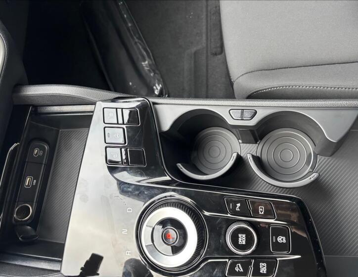KIA Sportage 8