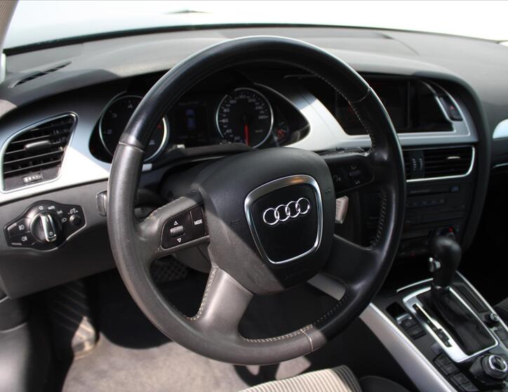 Audi A4 14