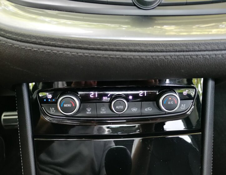 Opel Grandland X 21