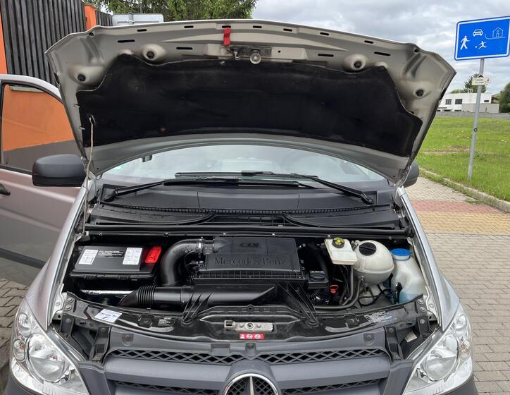 Mercedes-Benz Vito 18