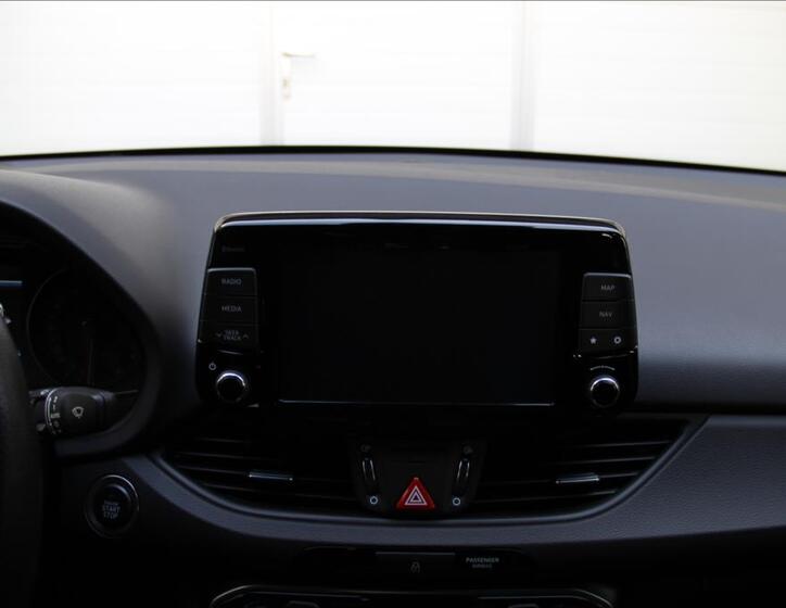 Hyundai i30 24