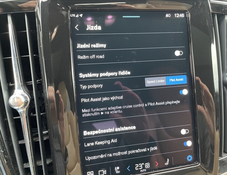 Volvo V90 18