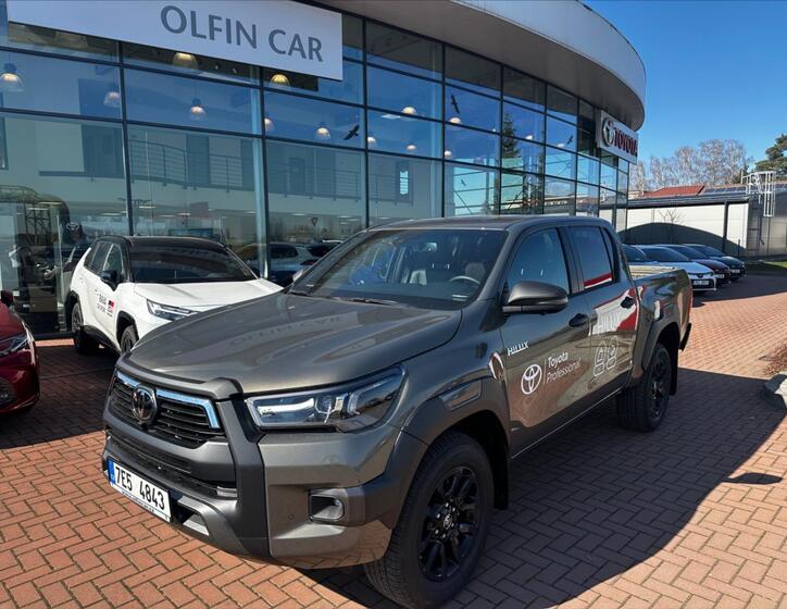 Toyota Hilux 1