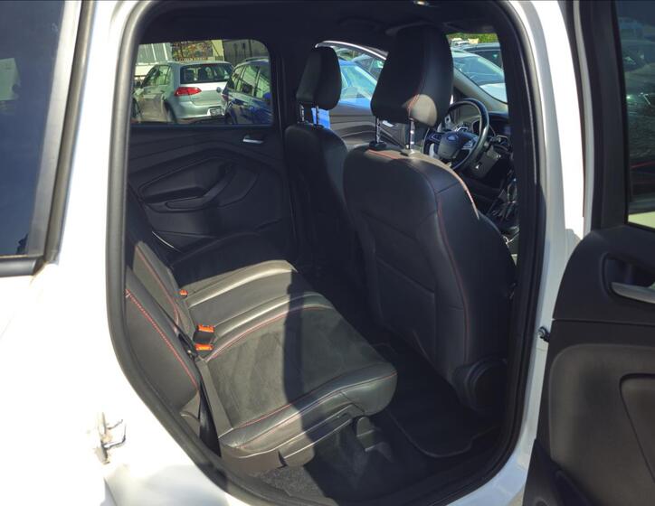 Ford Kuga 38