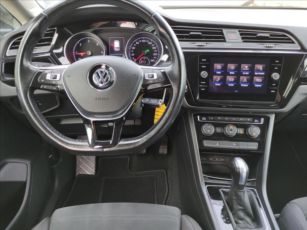 Volkswagen Touran 7