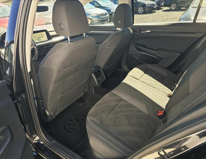 Volkswagen Golf 27