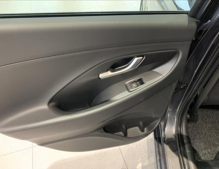 Hyundai i30 13