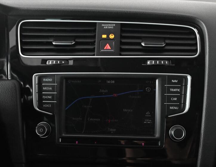 Volkswagen Golf 19