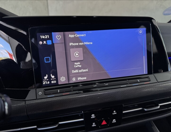 Volkswagen Golf 32