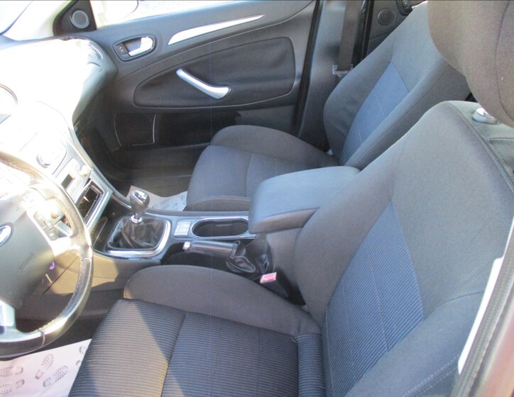 Ford Mondeo 14