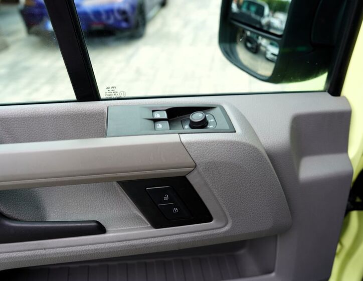 Volkswagen Crafter 12