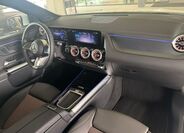 Mercedes-Benz EQA 11
