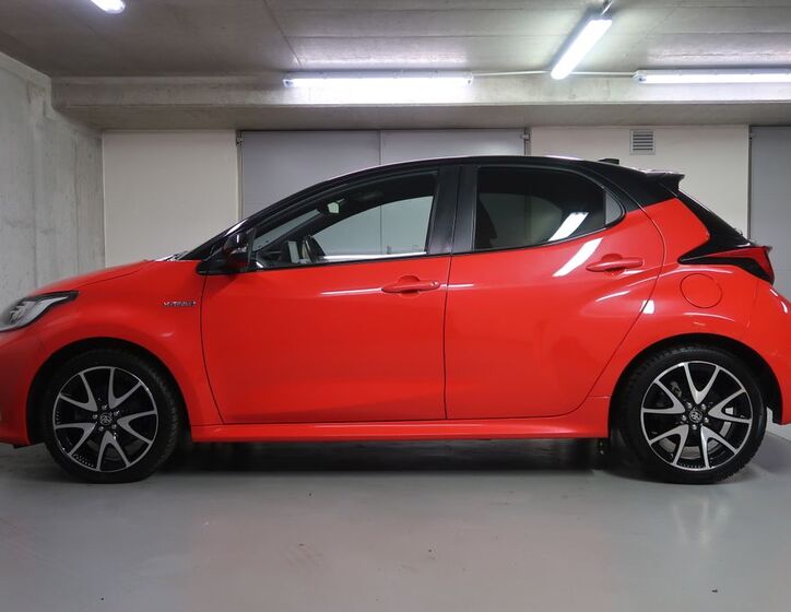 Toyota Yaris 8