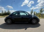 Volkswagen New Beetle 6
