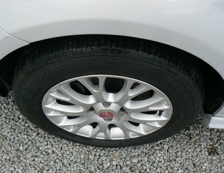 Fiat Punto Evo 16