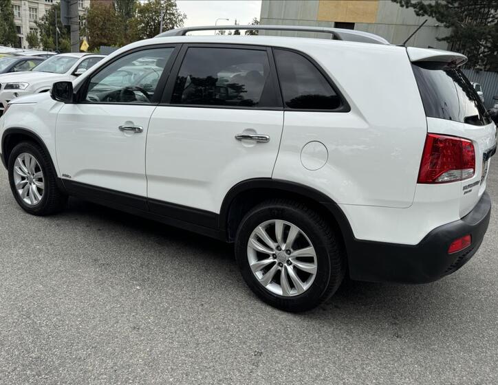KIA Sorento 6