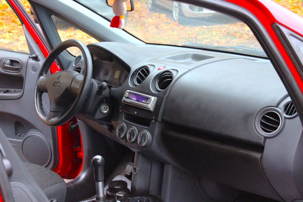 Mitsubishi Colt