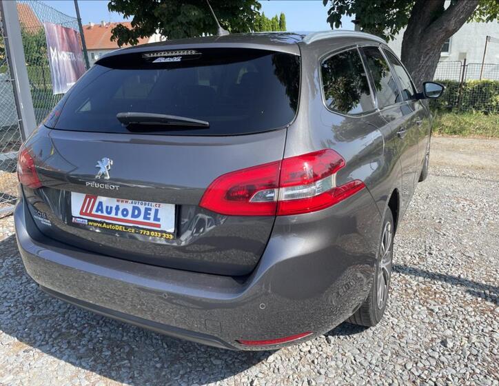 Peugeot 308 7