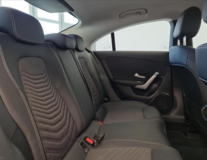 Mercedes-Benz CLA 19