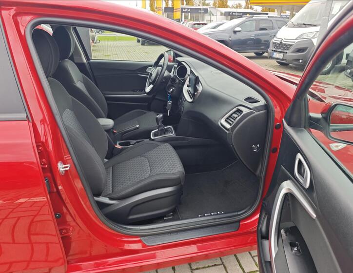 KIA Ceed 14