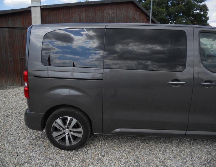 Peugeot Traveller 5