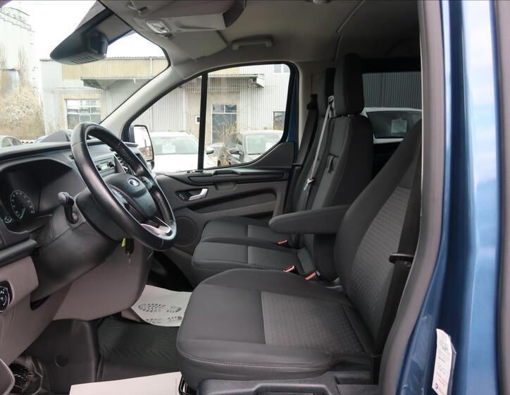 Ford Transit Custom 12