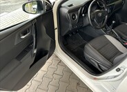 Toyota Auris 4