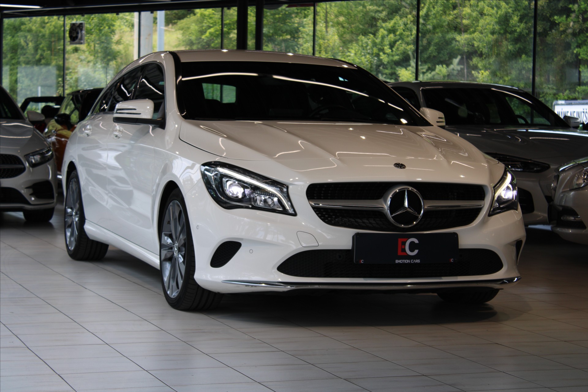 Mercedes-Benz CLA