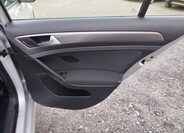 Volkswagen Golf 27