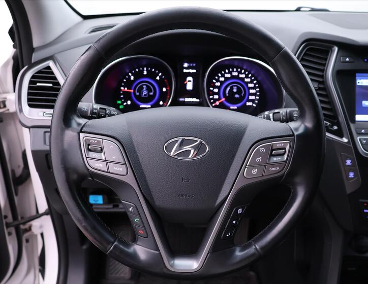 Hyundai Santa Fe 20