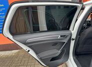 Volkswagen Golf 26