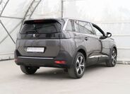 Peugeot 5008 6