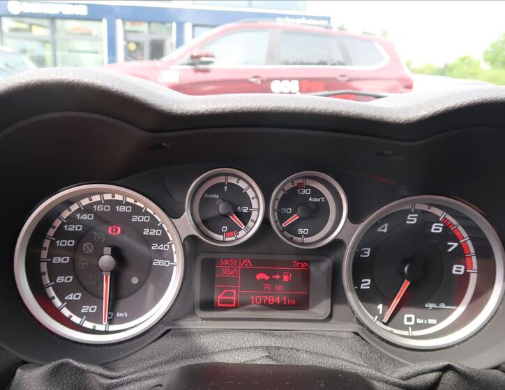 Alfa Romeo MiTo 11