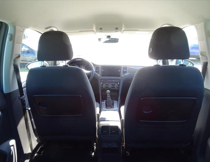 Volkswagen Golf Sportsvan 1