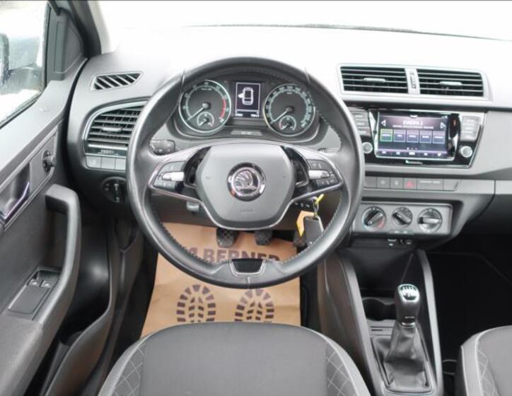 Škoda Fabia 13