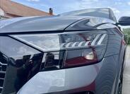 Audi RS Q8 44