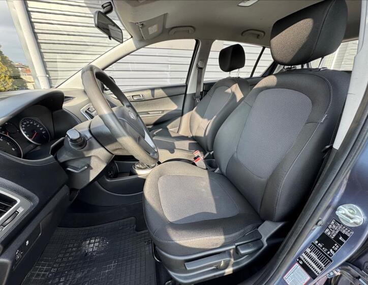 Hyundai i20 11