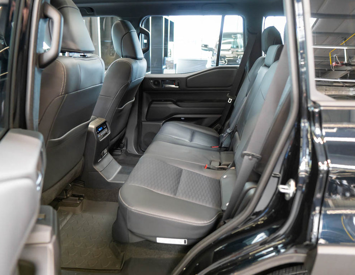 Toyota Land Cruiser 35
