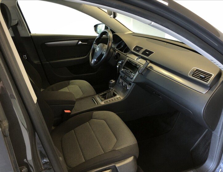 Volkswagen Passat 12