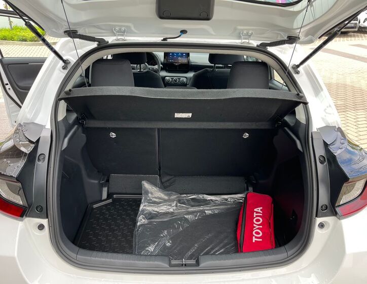 Toyota Yaris 27